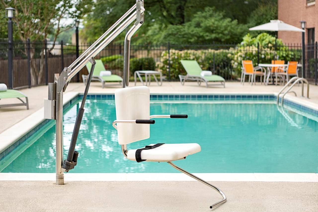 Holiday Express & Greenville-downtown By Ihg Hotel 3*